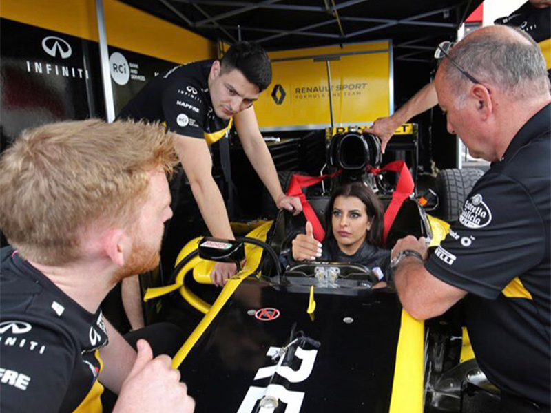 انجاز جديد للسعودية .. سعودية في عالم فورمولا 1